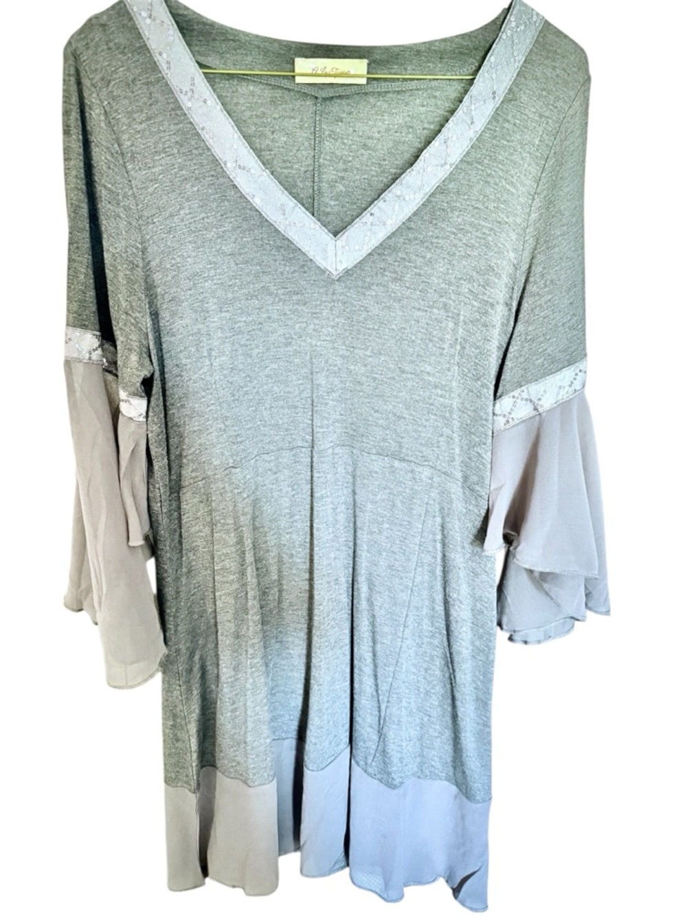 “A La Tzarina."- Grey V-Neck Bell Sleeve Women's Tunic/Dress Sz. M NWOT